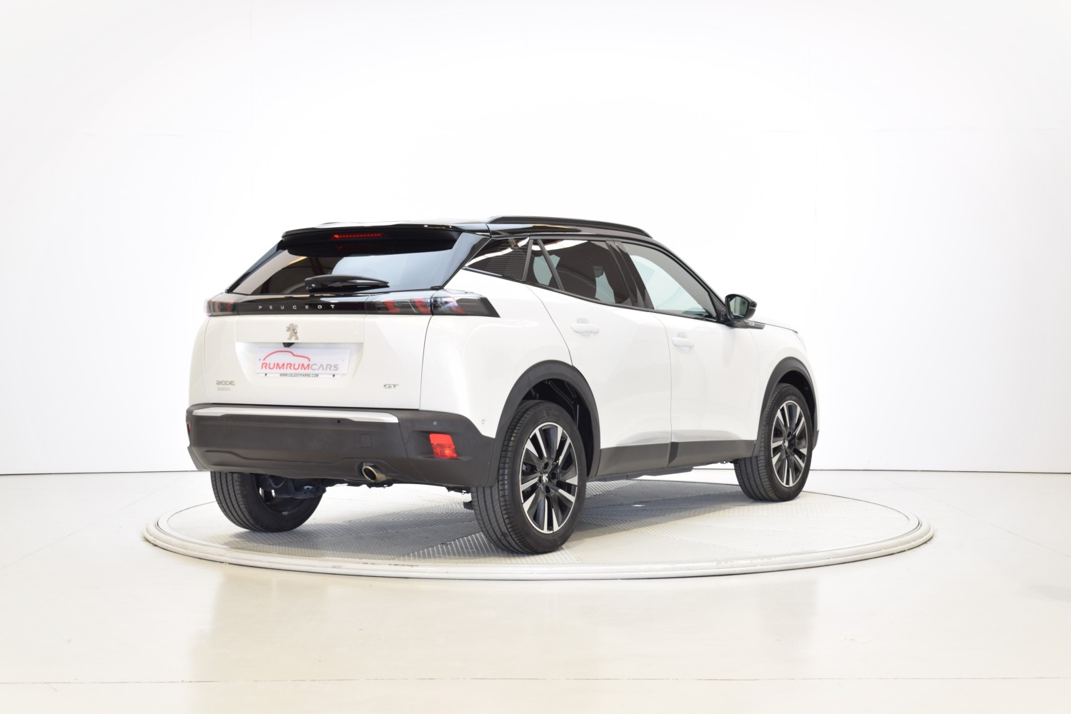 PEUGEOT 2008 GT PACK BlueHDI 130 S&S EAT8 - Ítem4