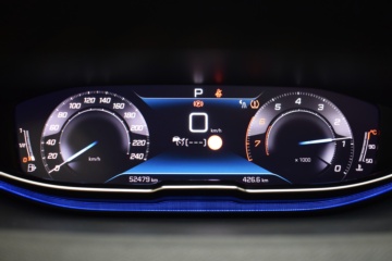 PEUGEOT 3008 GT PACK PureTech AUT - Ítem11