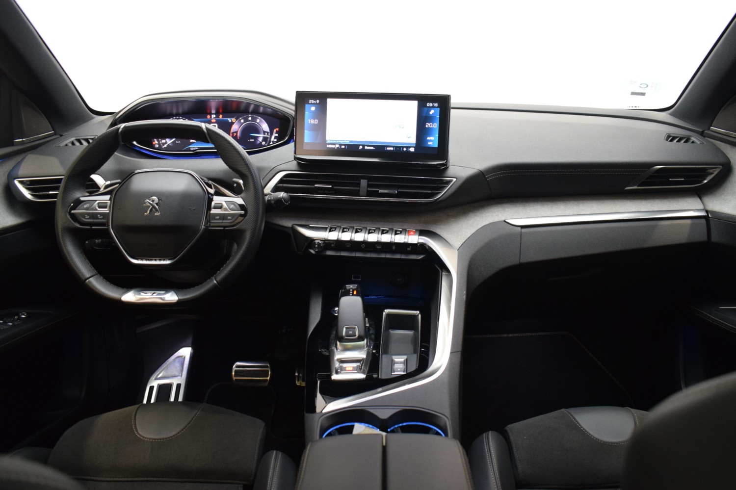 PEUGEOT 3008 GT PACK PureTech AUT - Ítem14