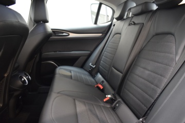PEUGEOT 3008 GT PACK PureTech AUT - Ítem23