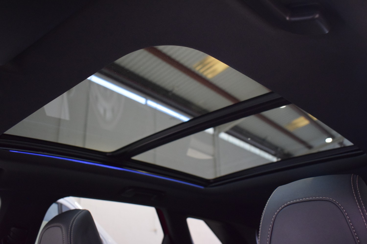 PEUGEOT 3008 GT PACK PureTech AUT - Ítem25