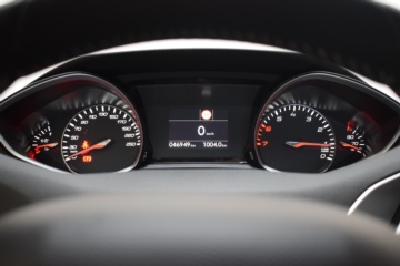 PEUGEOT 308 STYLE 5p PureTech 130 S&S 6 Vel. MAN - Ítem10