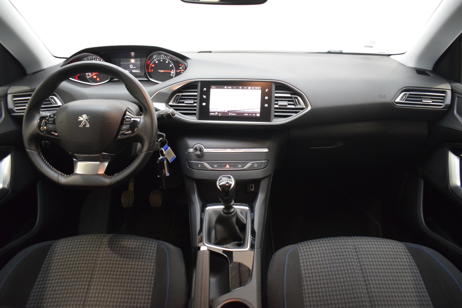 PEUGEOT 308 STYLE 5p PureTech 130 S&S 6 Vel. MAN - Ítem13