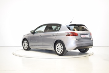 PEUGEOT 308 STYLE 5p PureTech 130 S&S 6 Vel. MAN - Ítem2