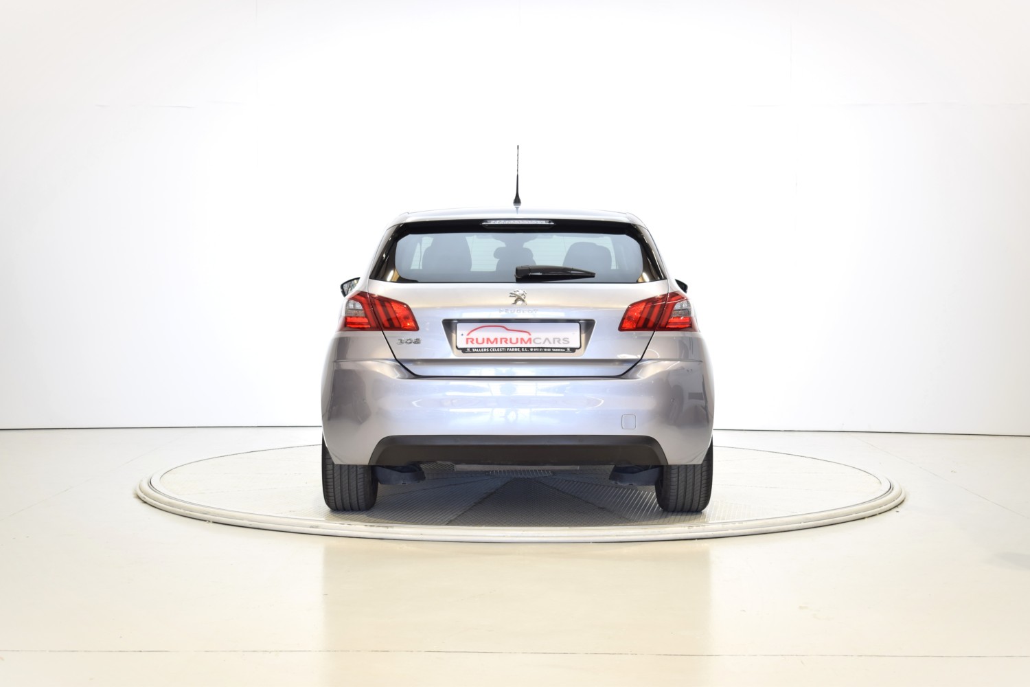 PEUGEOT 308 STYLE 5p PureTech 130 S&S 6 Vel. MAN - Ítem3