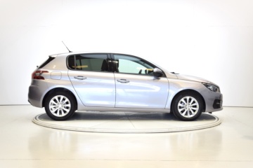 PEUGEOT 308 STYLE 5p PureTech 130 S&S 6 Vel. MAN - Ítem5