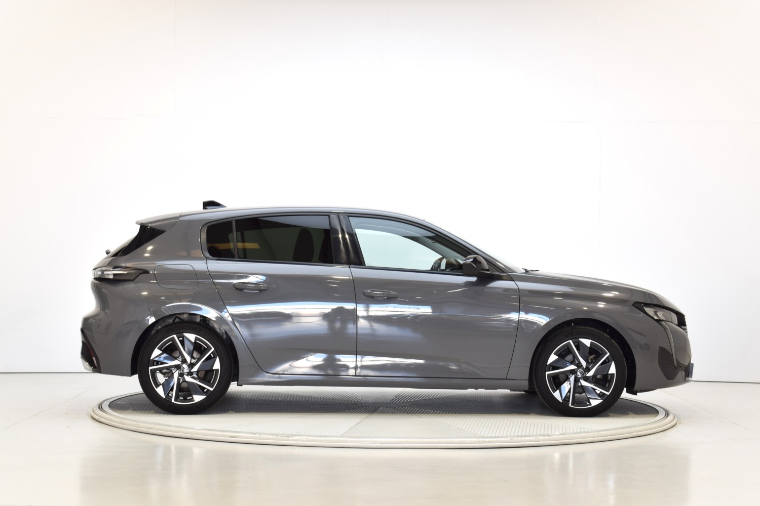 PEUGEOT 308 ALLURE 5P PureTech 130 S&S MAN - Ítem5