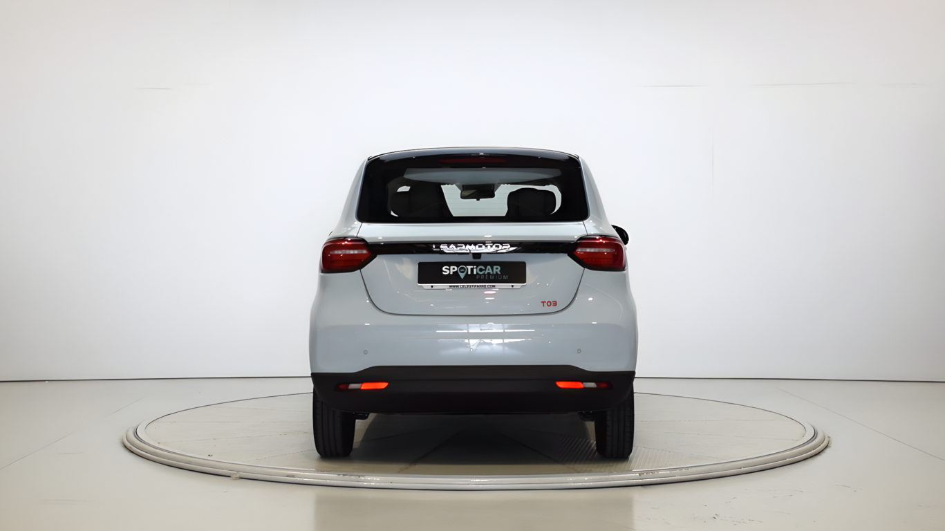 LEAPMOTOR T03 DESIGN EV 70KW - Ítem3