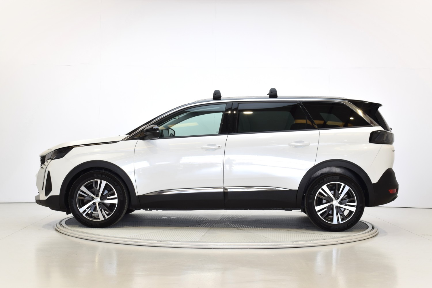 PEUGEOT 5008 ALLURE 1.5 BlueHDi 96kW (130CV) S&S EAT8 - Ítem1