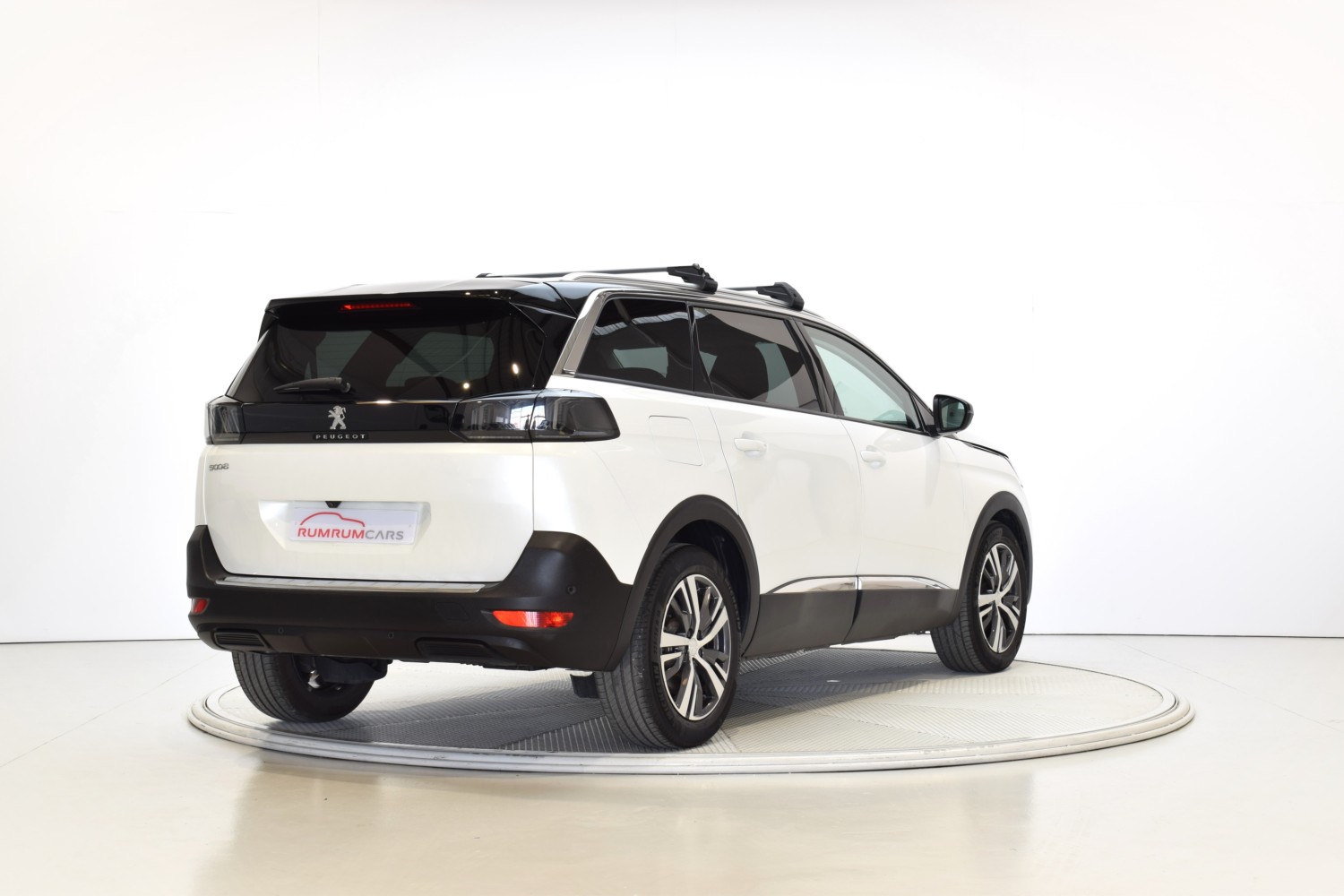 PEUGEOT 5008 ALLURE 1.5 BlueHDi 96kW (130CV) S&S EAT8 - Ítem4