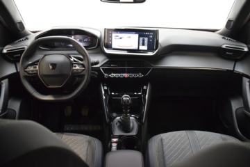 PEUGEOT 2008 Allure Puretech 100 S&S 6 Vel. MAN - Ítem13