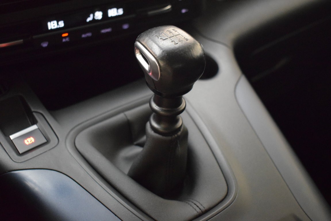 PEUGEOT RIFTER Allure Standard BlueHDi 96kW - Ítem16