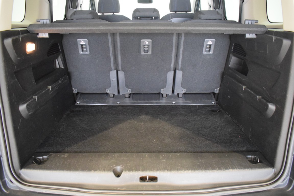 PEUGEOT RIFTER Allure Standard BlueHDi 96kW - Ítem8
