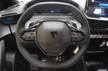 PEUGEOT N2008 Allure Hybrid 145 eDCS6 - Ítem12