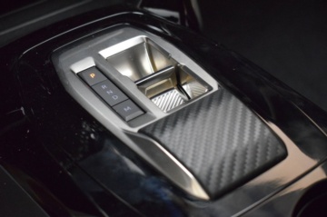 PEUGEOT N2008 Allure Hybrid 145 eDCS6 - Ítem17