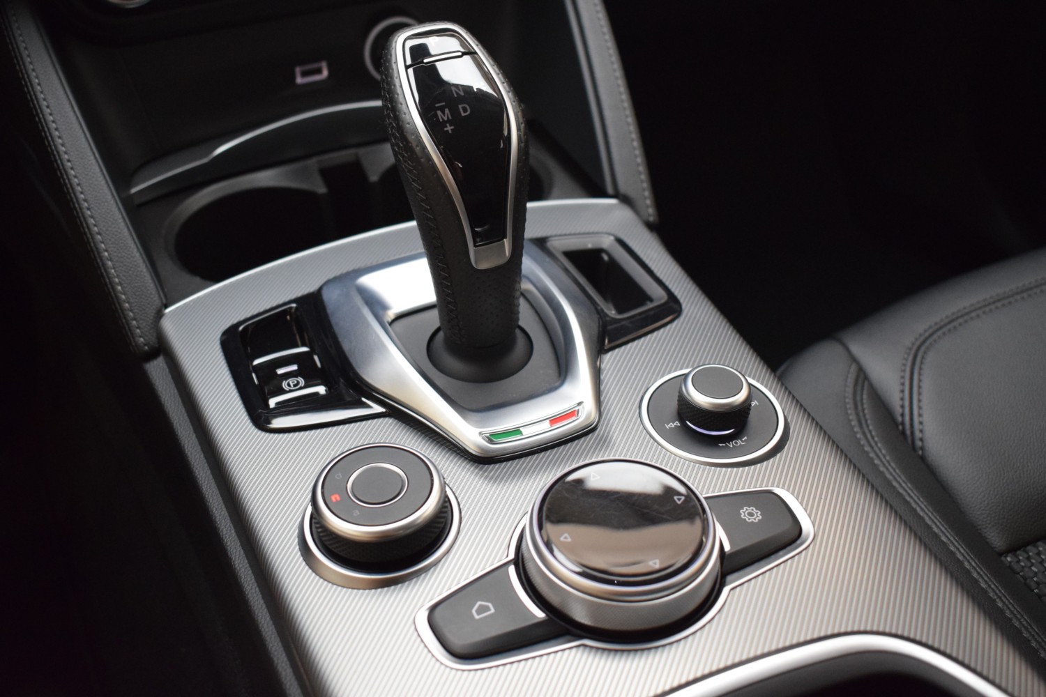 ALFA ROMEO STELVIO SPRINT Q4 2.2 Diésel 140kW (190CV) - Ítem17