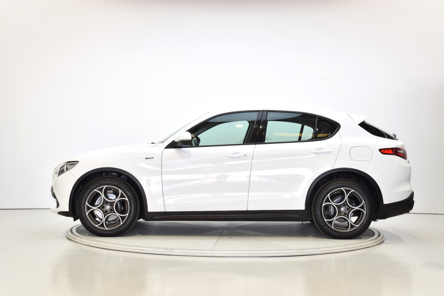 ALFA ROMEO STELVIO SPRINT Q4 2.2 Diésel 140kW (190CV) - Ítem1
