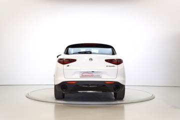 ALFA ROMEO STELVIO SPRINT Q4 2.2 Diésel 140kW (190CV) - Ítem3