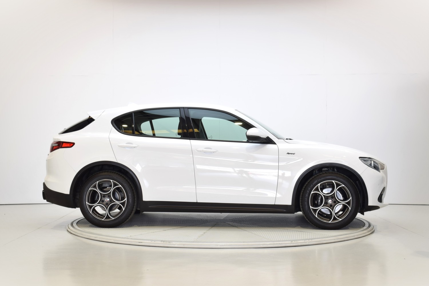 ALFA ROMEO STELVIO SPRINT Q4 2.2 Diésel 140kW (190CV) - Ítem5