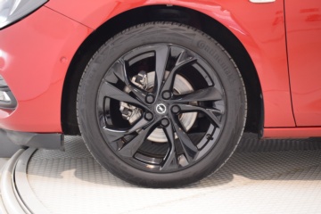 OPEL ASTRA GS LINE 1.2T SHL 81kW (110CV) - Ítem9