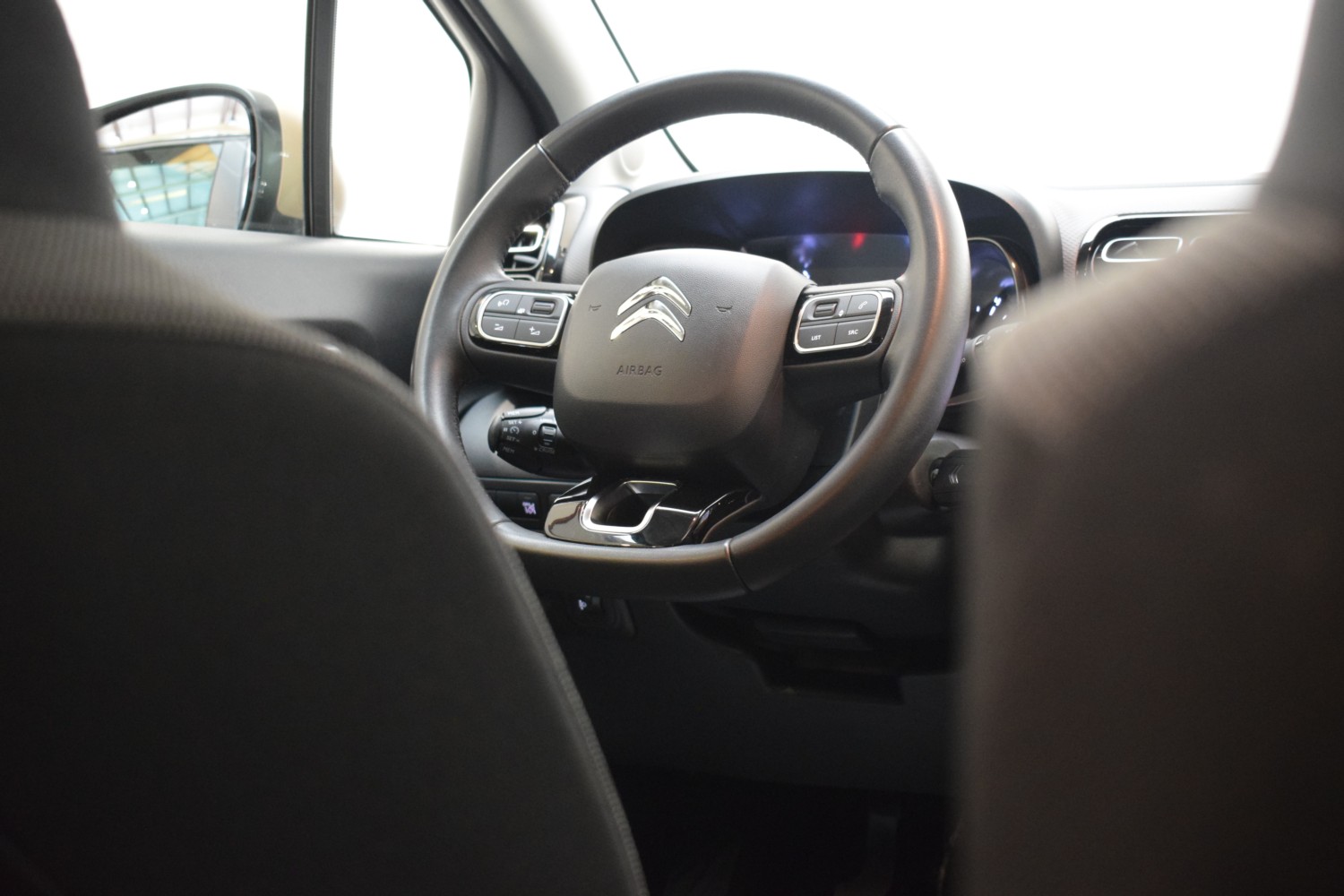 CITRÖEN C3 AIRCROSS C-SERIES BlueHDi 81kW (110CV) S&S - Ítem21