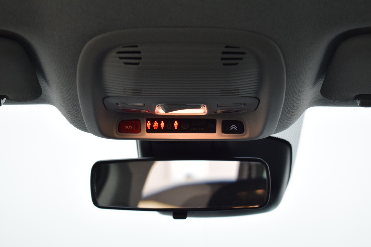 CITRÖEN C3 AIRCROSS PLUS PureTech 81kW (110CV) - Ítem17