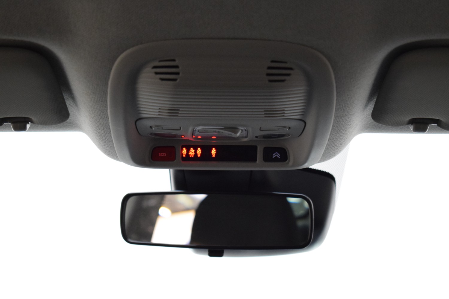 CITROEN C3 AIRCROSS PLUS PureTech 81kW (110CV) - Ítem18