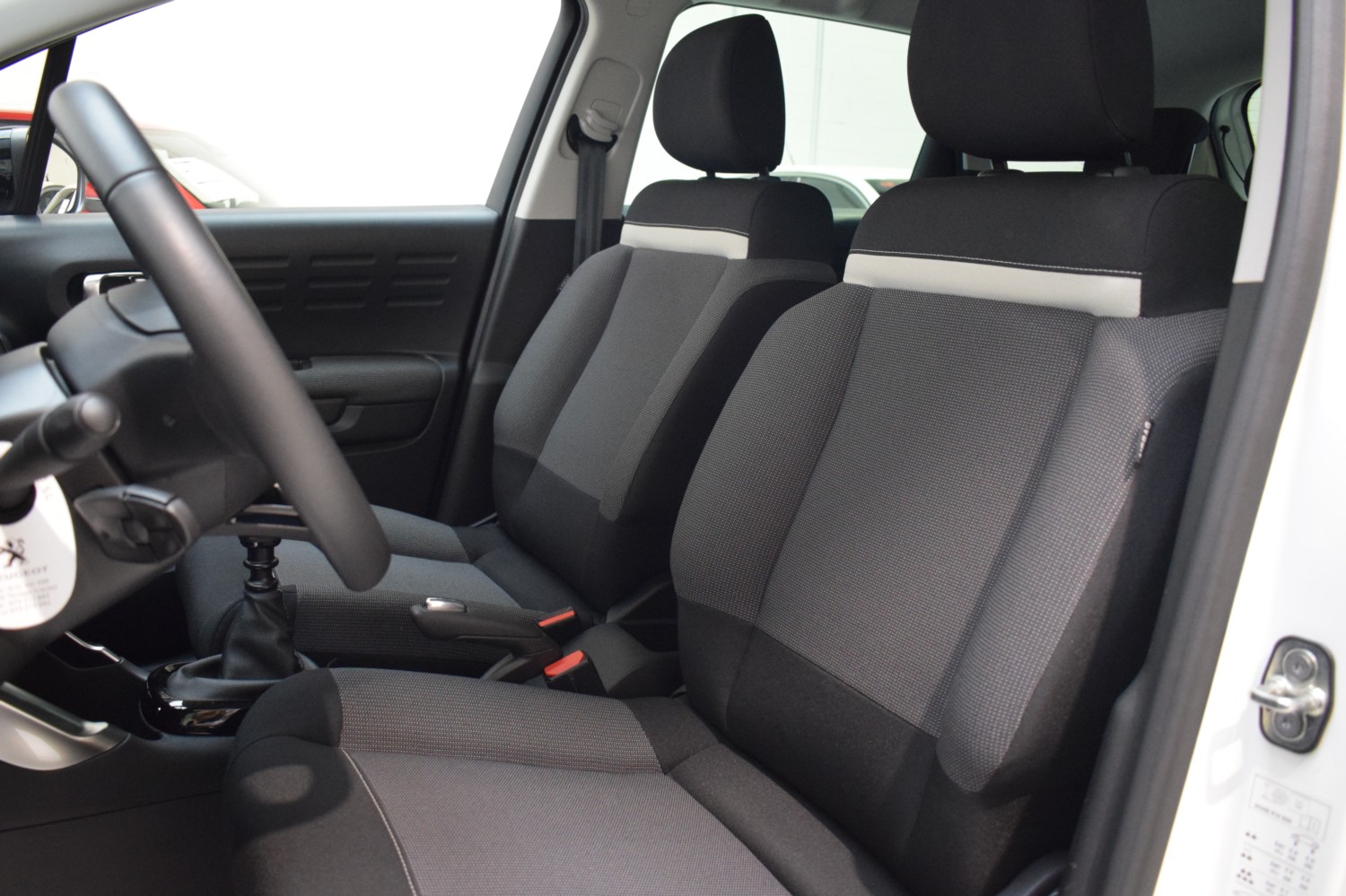 CITROEN C3 AIRCROSS PLUS PureTech 81kW (110CV) - Ítem21