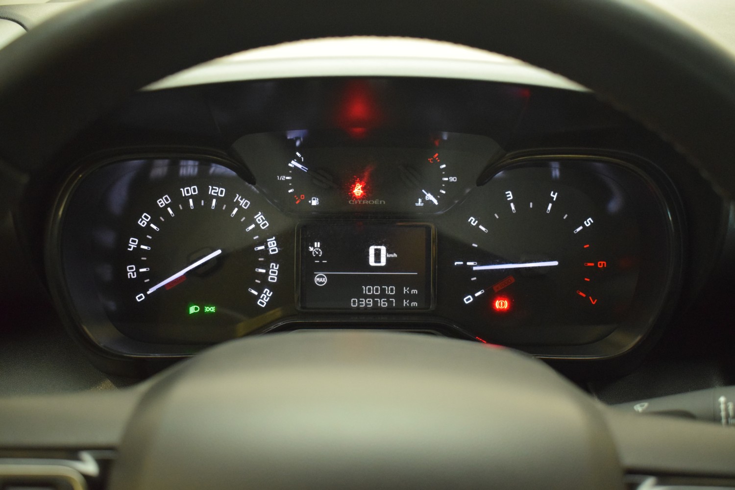 CITROEN C3 AIRCROSS YOU! BlueHDi 81kW (110CV) - Ítem10