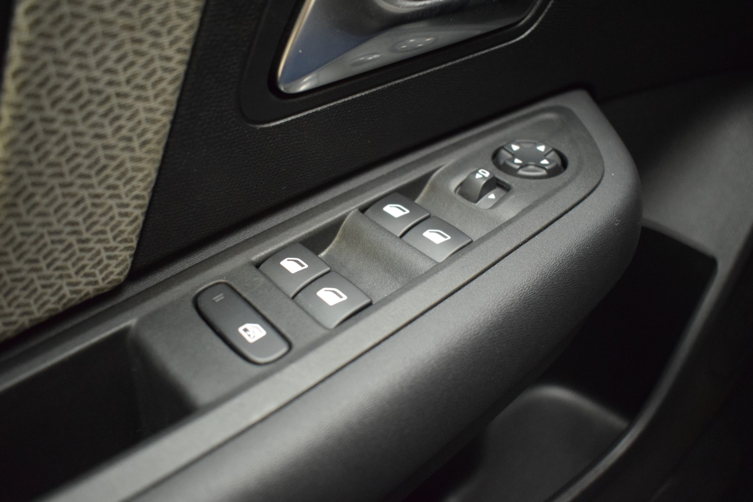 CITROEN C4 PLUS PureTech 130 S&S 6v - Ítem13