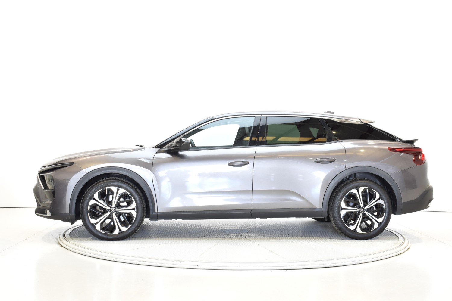 CITROEN C5 X SHINE PureTech 132kW (180CV) S&S EAT8 - Ítem1