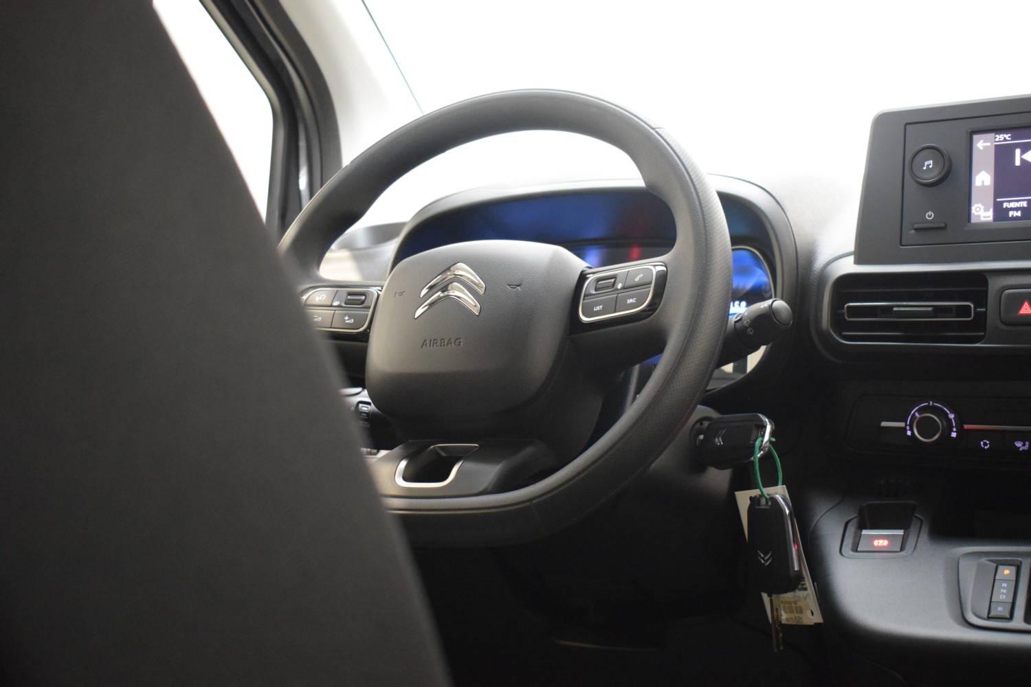 CITROEN E-BERLINGO FEEL Talla M ë-Berlingo 50 kWh FEEL - Ítem22