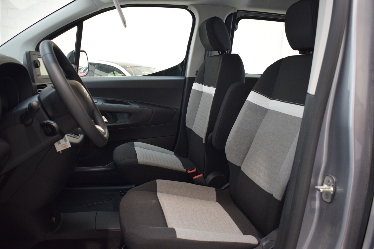 CITROEN E-BERLINGO FEEL Talla M ë-Berlingo 50 kWh FEEL - Ítem20