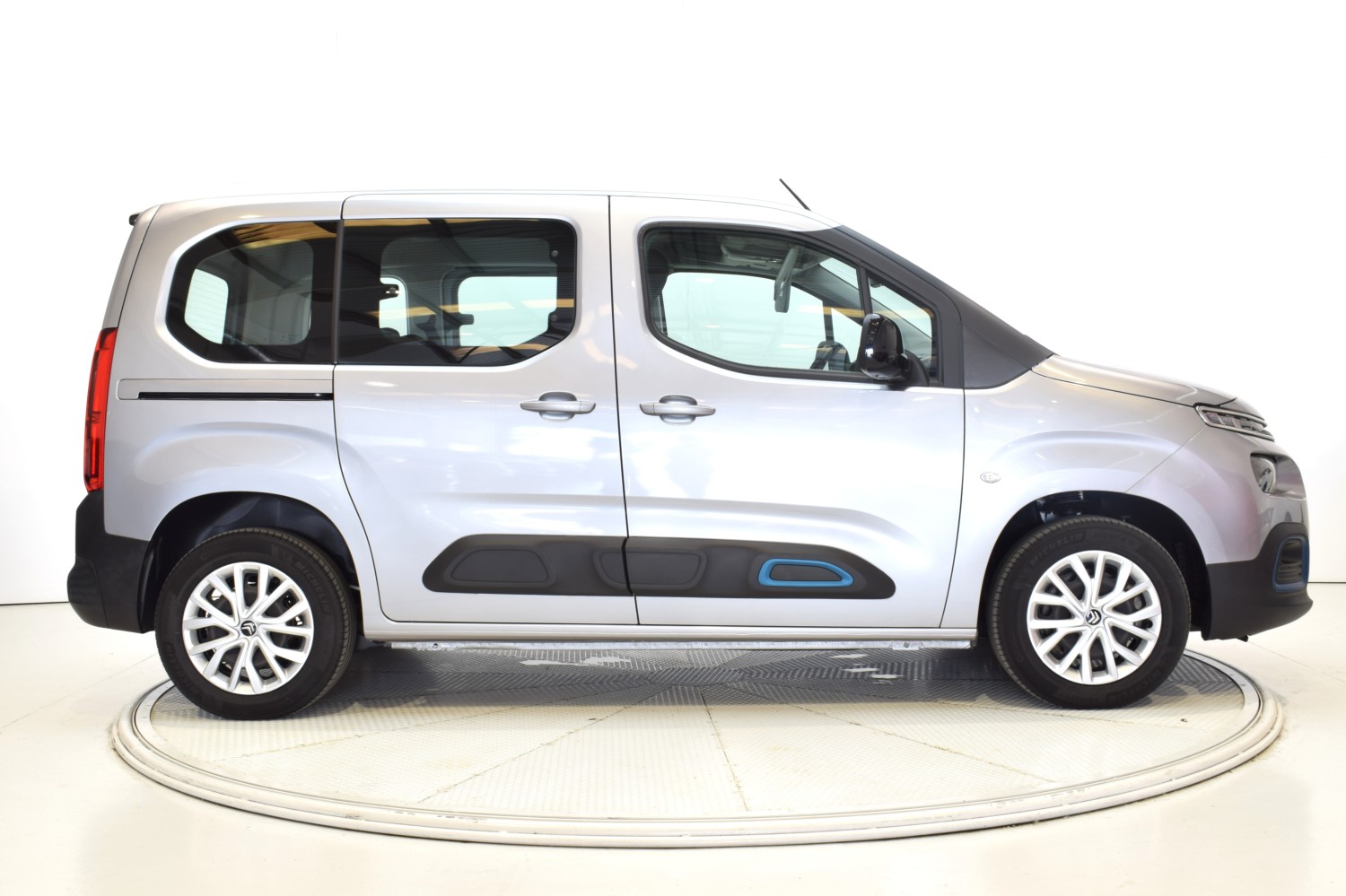 CITROEN E-BERLINGO FEEL Talla M ë-Berlingo 50 kWh FEEL - Ítem5