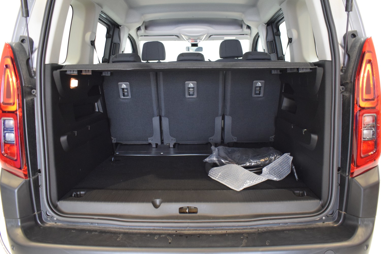 CITROEN E-BERLINGO FEEL Talla M ë-Berlingo 50 kWh FEEL - Ítem8