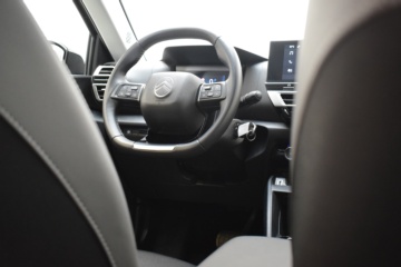 CITROEN C4 PLUS Hybrid 145 e-DCS6 - Ítem21