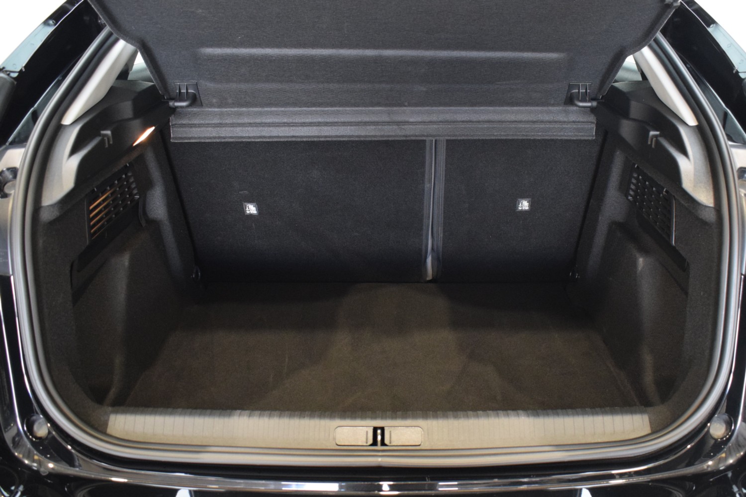 CITROEN C4 PLUS Hybrid 145 e-DCS6 - Ítem8