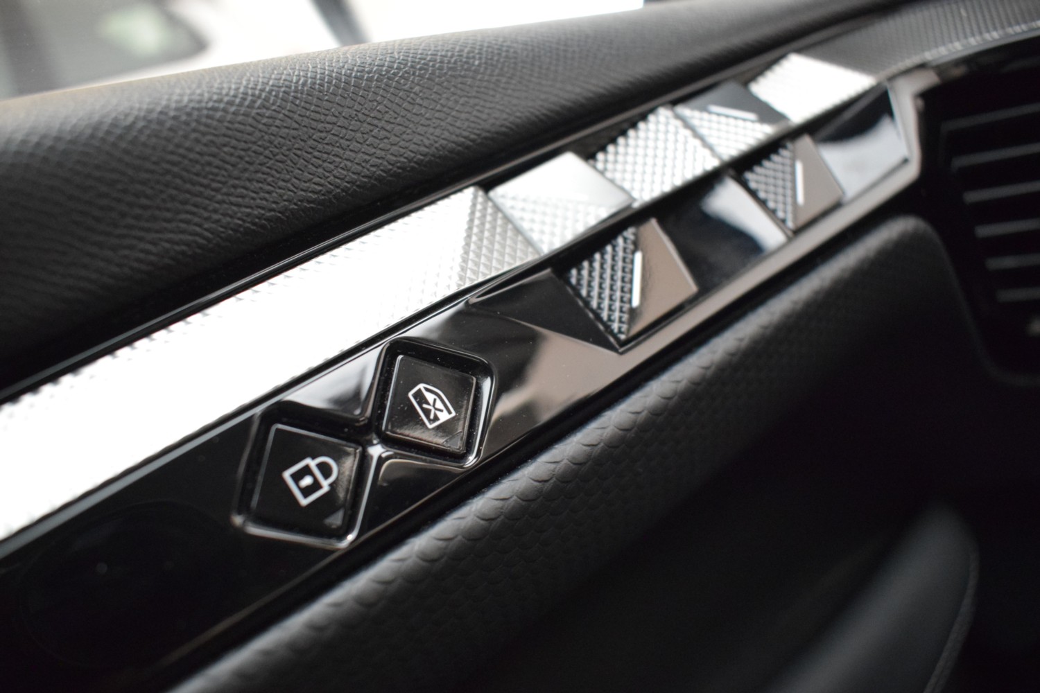 DS 4 CROSS RIVOLI CROSS PureTech 225 auto RIVOLI - Ítem14