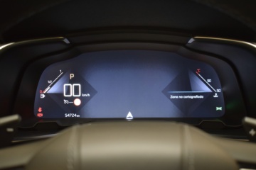 DS 7 CROSSBACK GRAND CHICK 2.0 HDI 180CV Auto - Ítem9