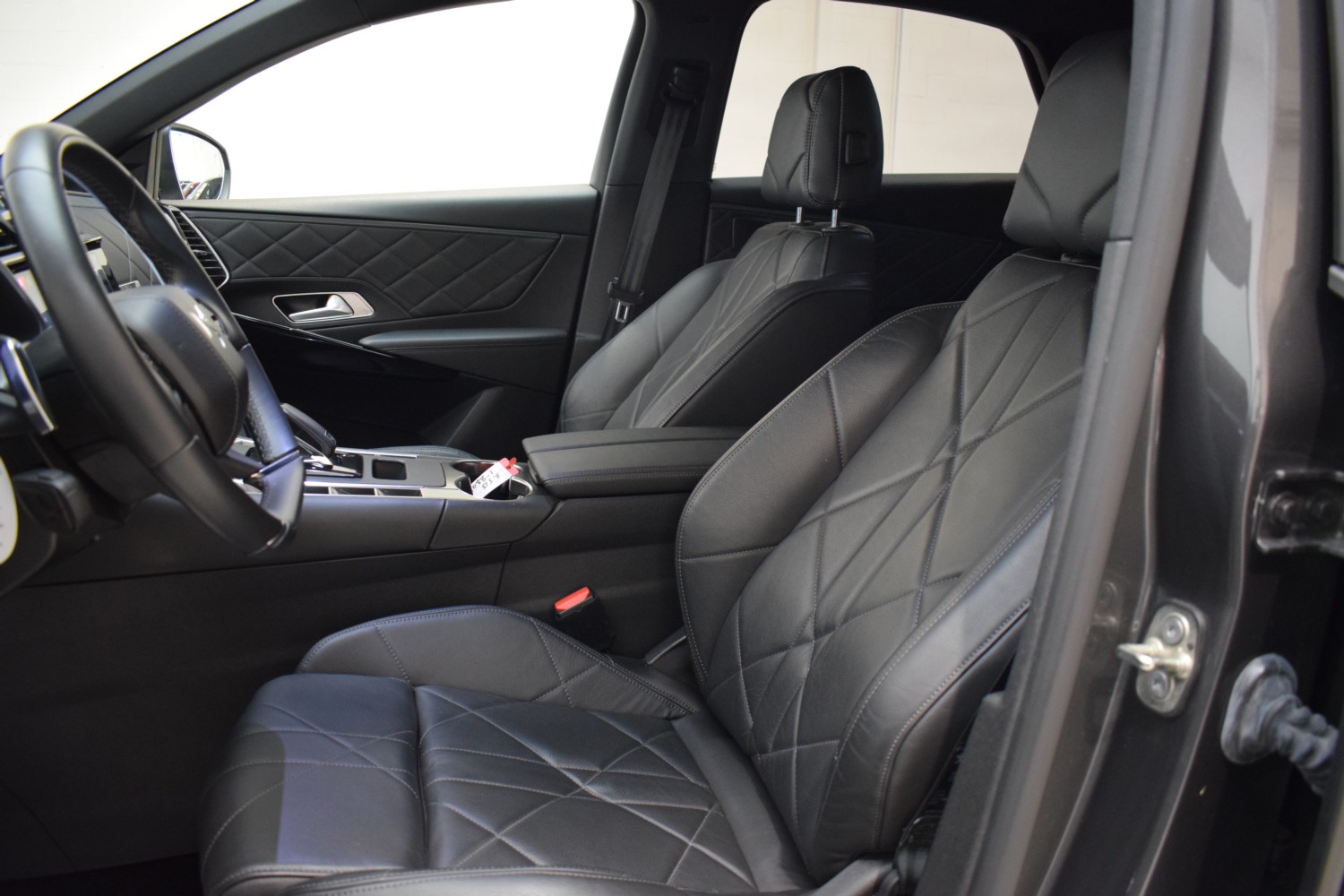DS 7 CROSSBACK GRAND CHICK 2.0 HDI 180CV Auto - Ítem19