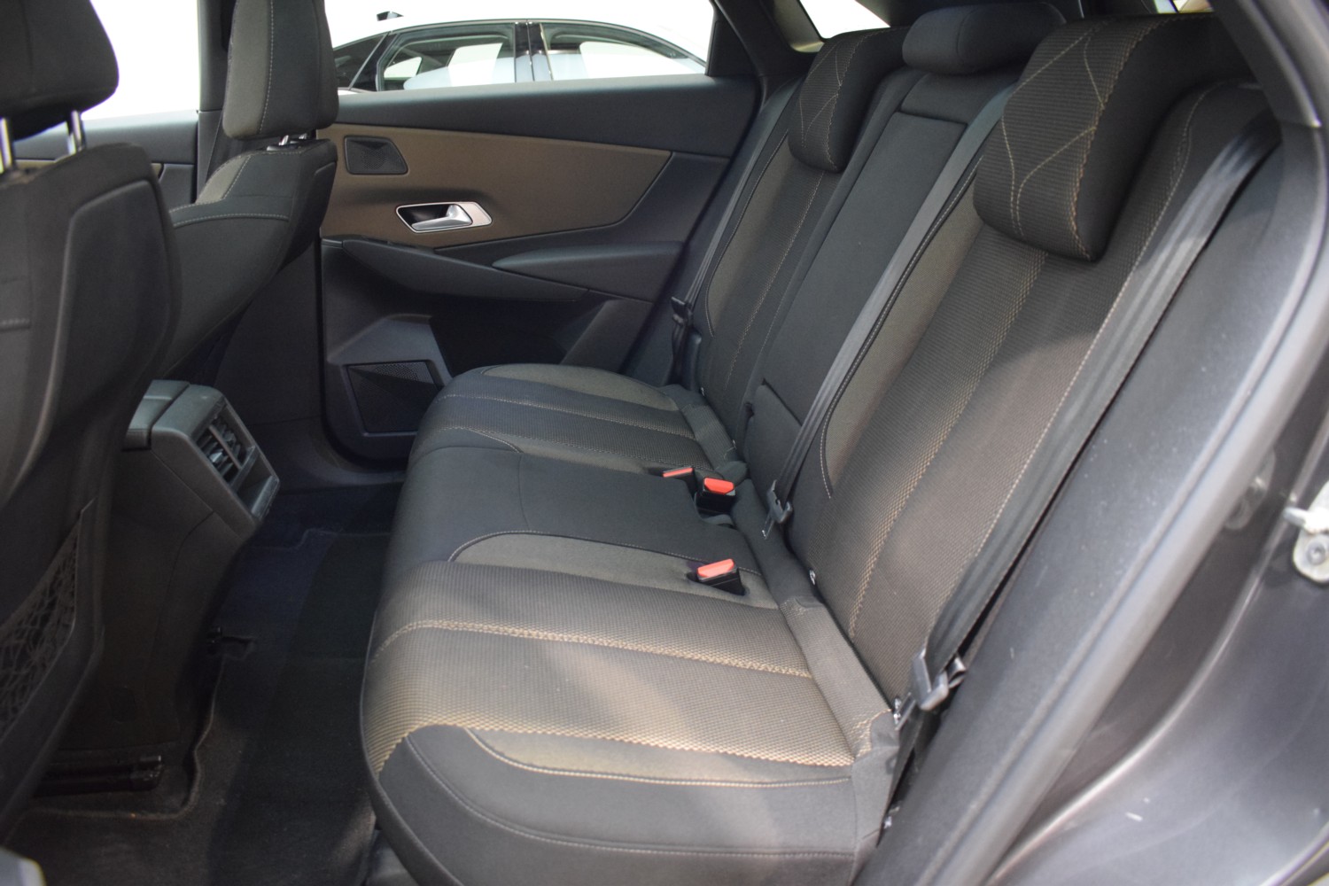 DS 7 CROSSBACK SO CHICK BlueHDi 132kW (180CV) Auto. SO CHIC - Ítem23