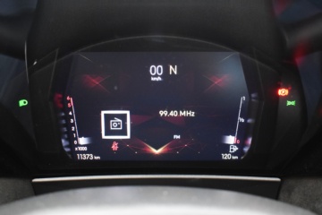 DS 4 Étoile Alcantara BlueHDi 96kW auto. - Ítem10