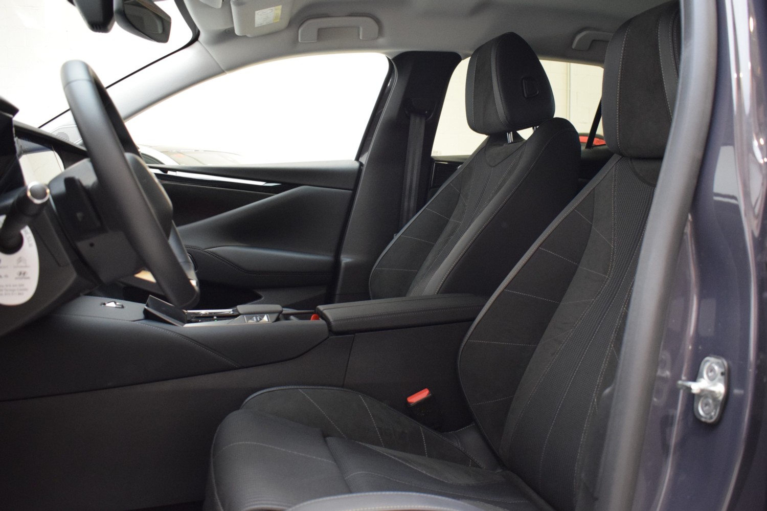 DS 4 Étoile Alcantara BlueHDi 96kW auto. - Ítem19