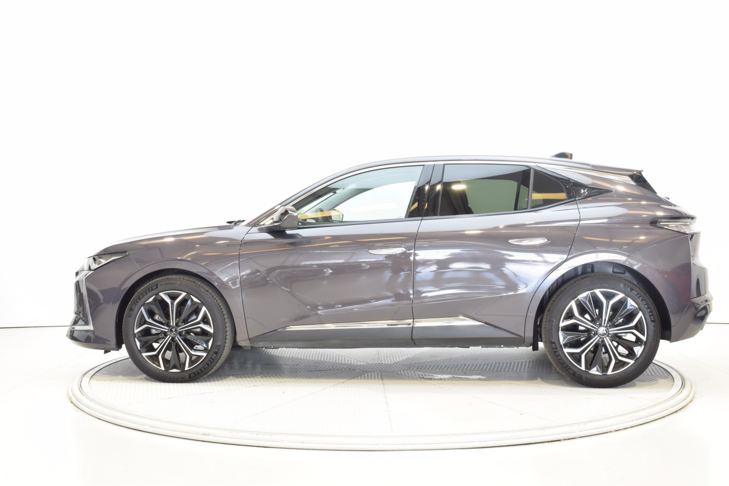 DS 4 Étoile Alcantara BlueHDi 96kW auto. - Ítem1