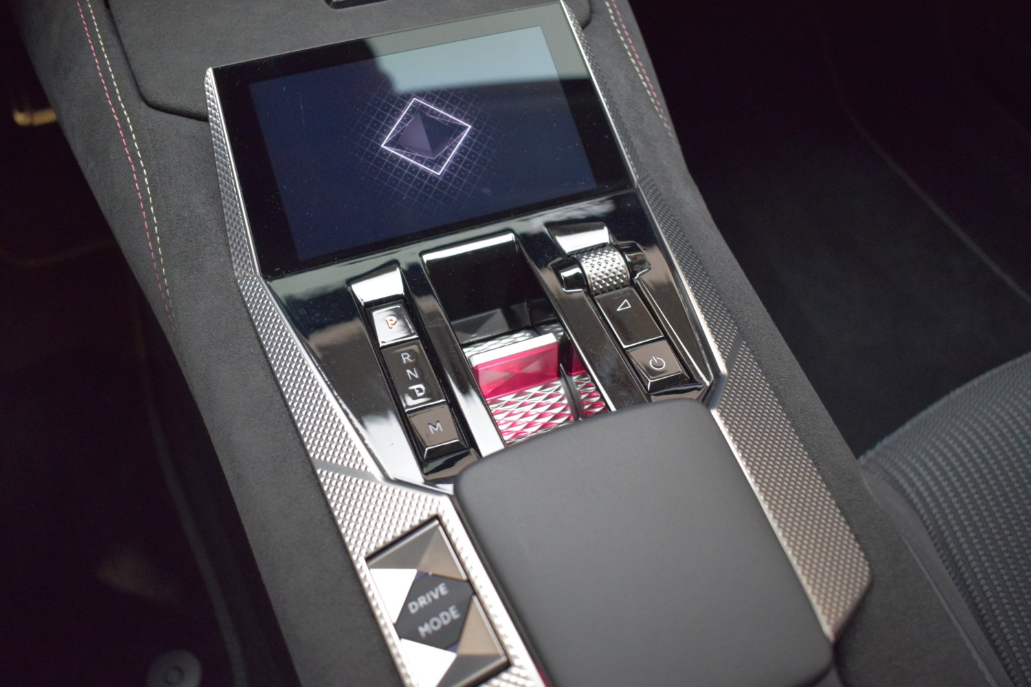 DS 4 PERFORMANCE LINE PureTech 130 auto - Ítem15