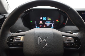 DS 4 PERFORMANCE LINE PureTech 130 auto - Ítem11