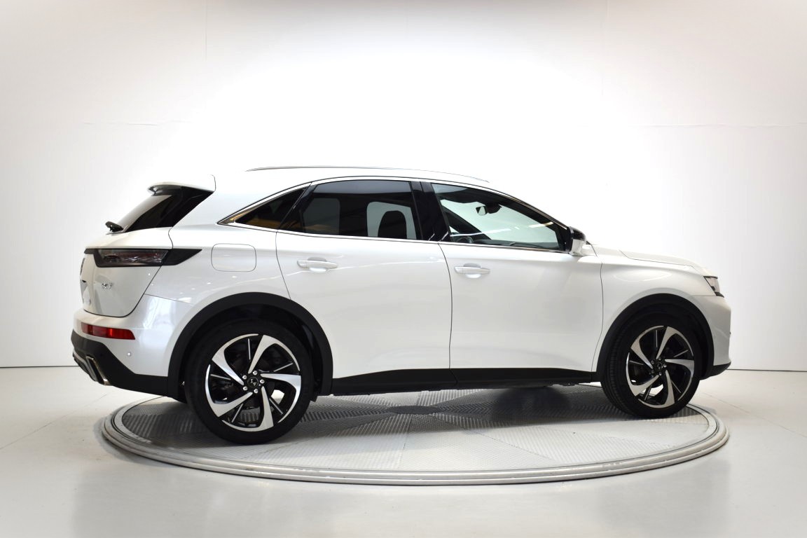 DS 7 CROSSBACK GRAND CHIC 1.6 TURBO 225 CV EAT8 - Ítem9