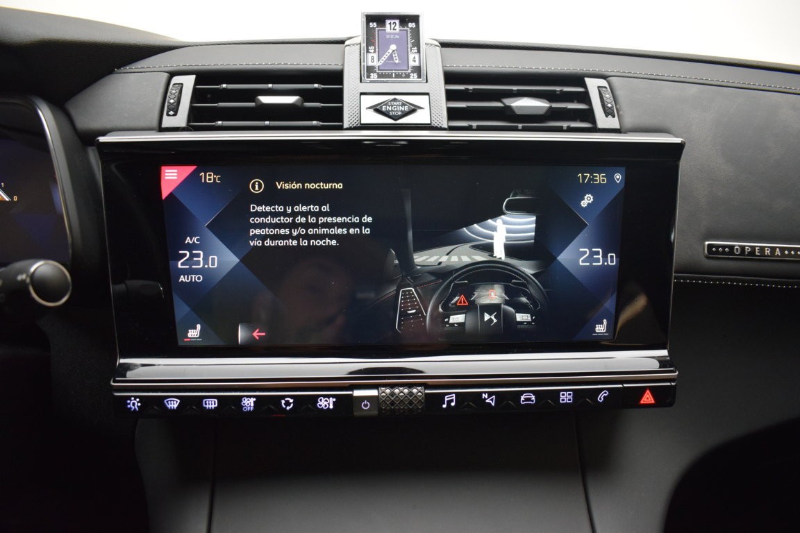 DS 7 CROSSBACK GRAND CHIC 1.6 TURBO 225 CV EAT8 - Ítem23