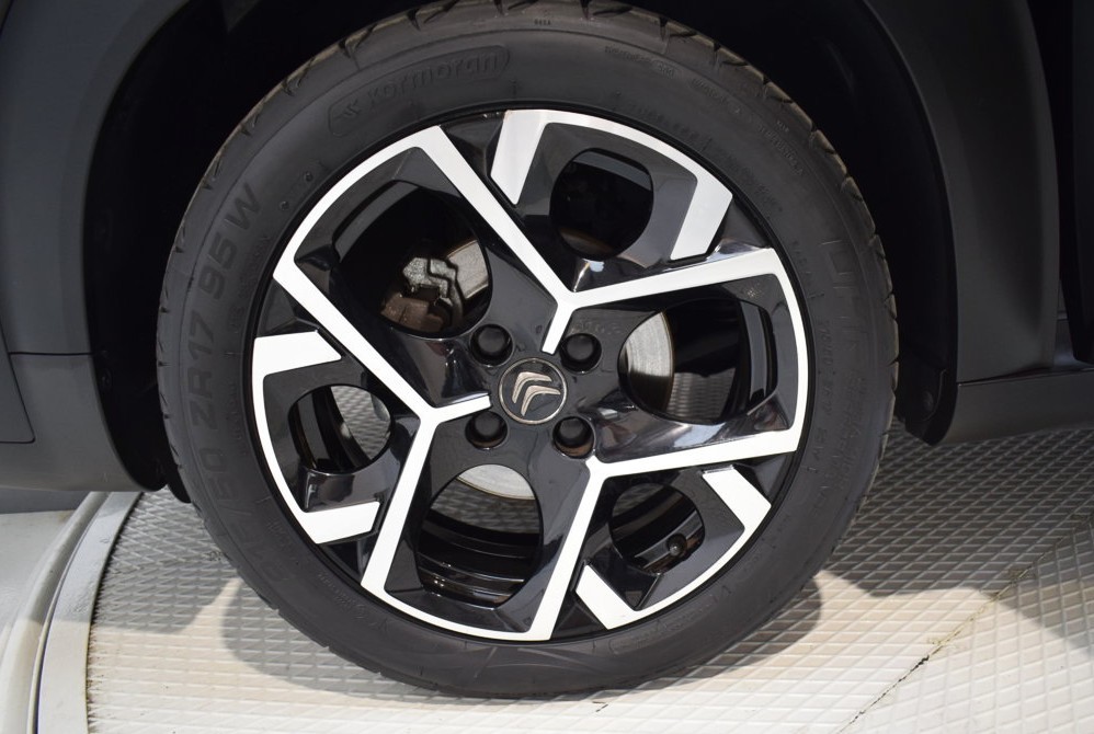 CITROEN C3 AIRCROSS SHINE 1.5 blueHDI 110 CV 6 VEL. - Ítem19