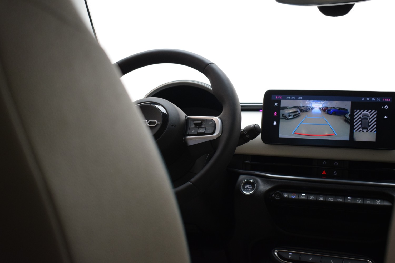 FIAT 600 LA PRIMA 600 MHEV 1.2 74kW (100CV) DDCT - Ítem23